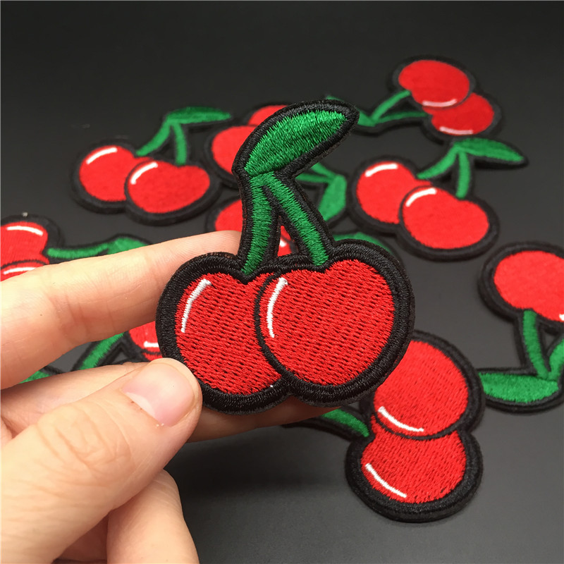 Embroidery Converse - Cherry Fruit Cute Clothing Patch Rozmiar: