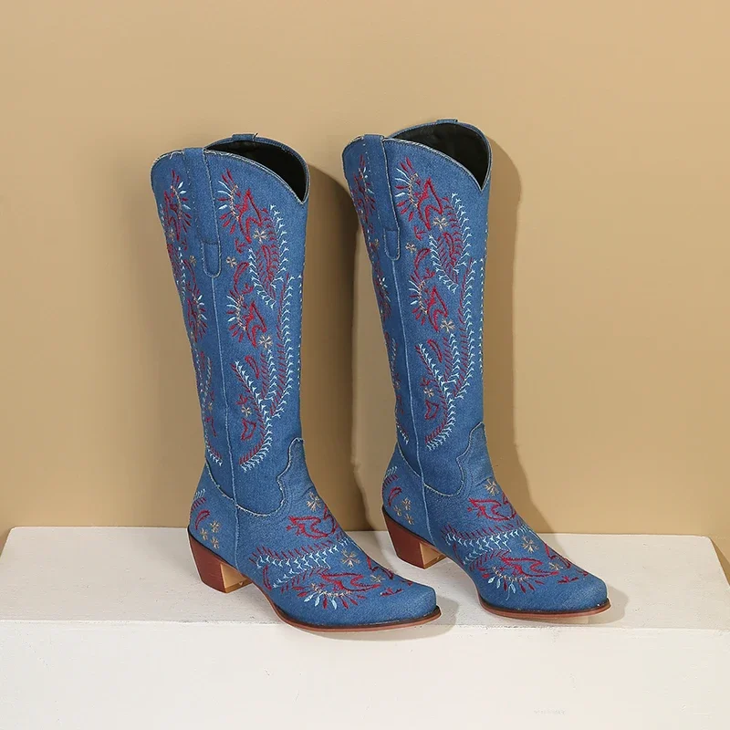 Niebieskie dżinsy Western Cowg – Embroidery Jeans recenzja i cena