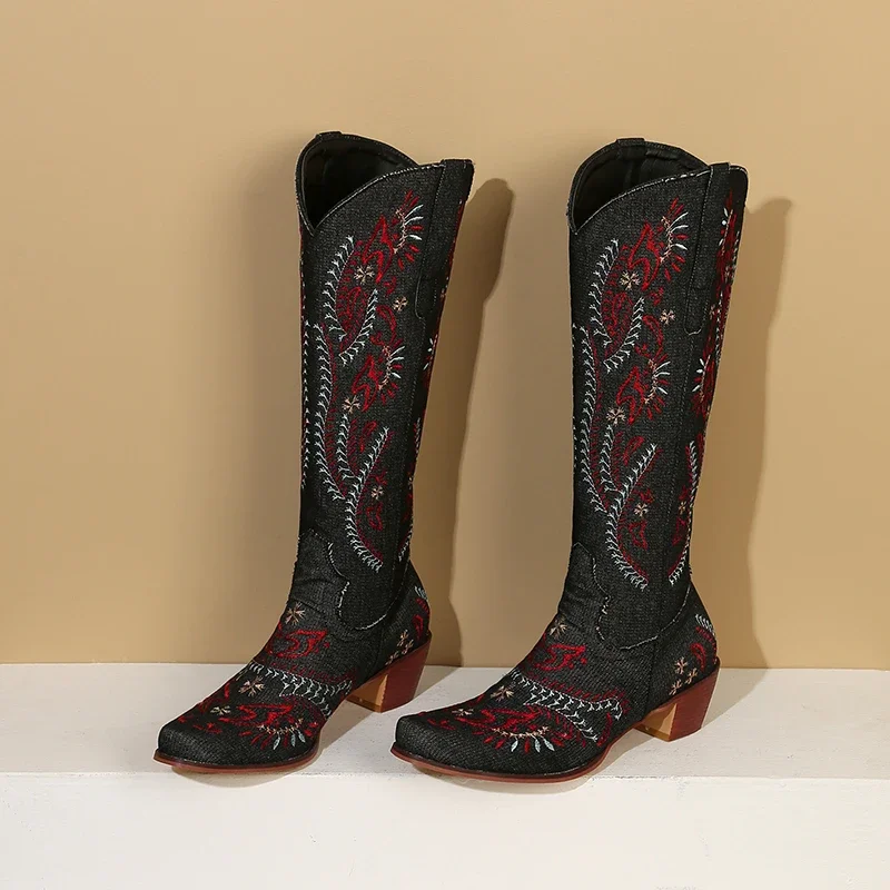 Niebieskie dżinsy Western Cowg – Embroidery Jeans recenzja i cena