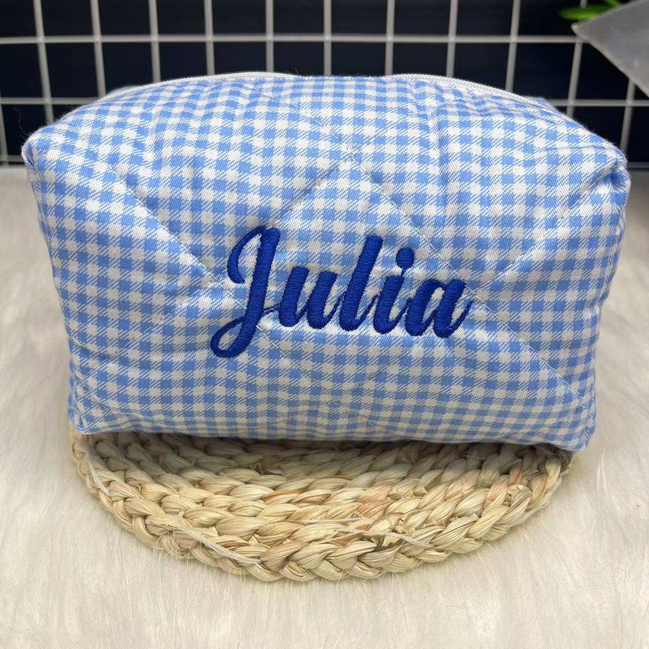 Kosmetyczka w paski o dużej po – Embroidery Names recenzja i cena